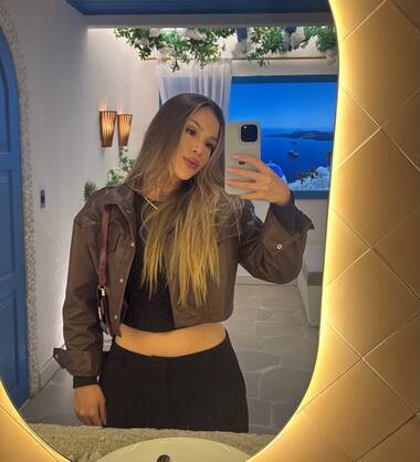 Mia