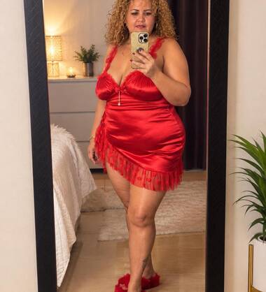 Kelly Sexy Cuban