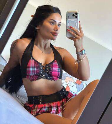 Manuela Hot GFE