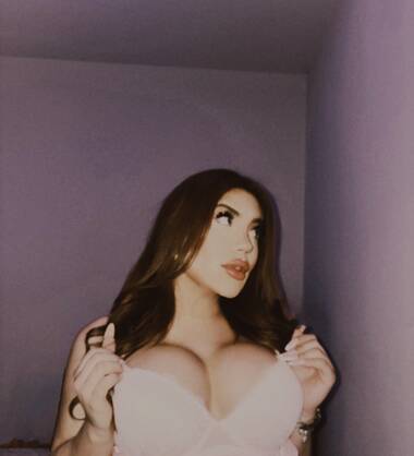 LanaRouzz