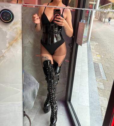 Mistress Gabriela