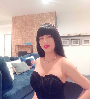 ARIANA SEXY LATIN
