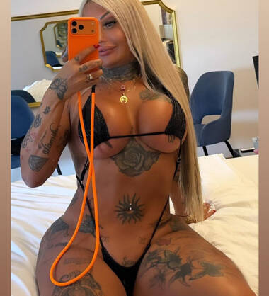MICHELLY BELLA SEXY