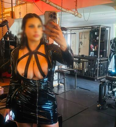 Mistress NAELLE