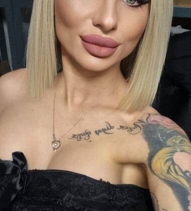 Laura de 20:00 a 04:00