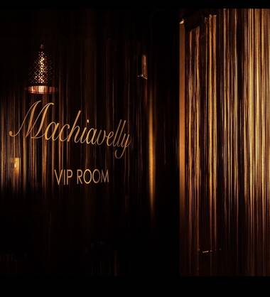 Machiavelly Salon de Nuit et Lounge