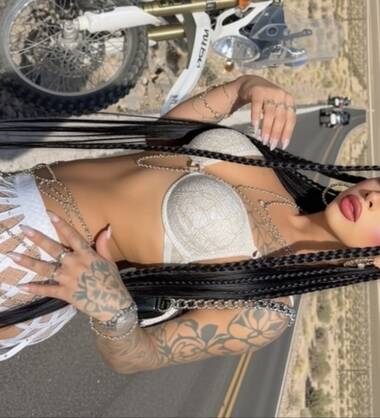 TS EMELYN VISCONTY GOOD PARTY