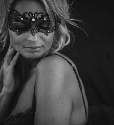 PRIVEONTVANGST/ESCORT INES