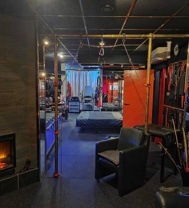 Doma SM Suite te huur per uur Den Haag Nederland