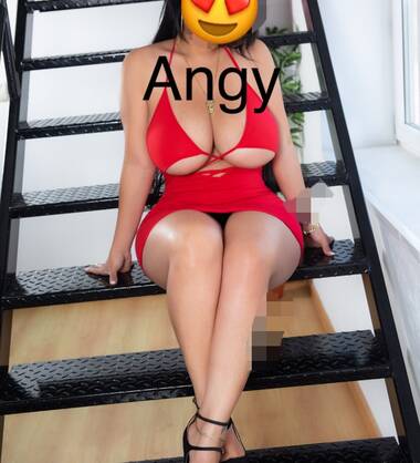 Angy beautiful latina