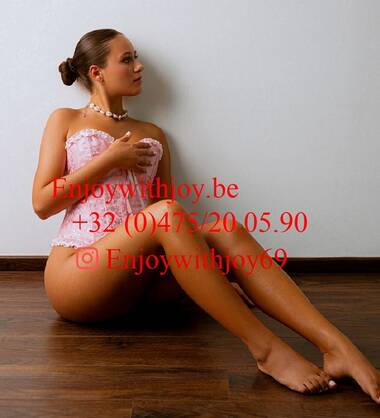 EnjoyWithjoy69 Dreaming of love.