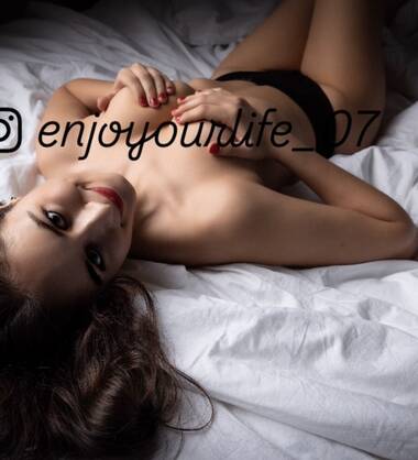 EnjoyWithjoy69 Dreaming of love.