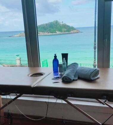 Milkingtable massage by Alaia.