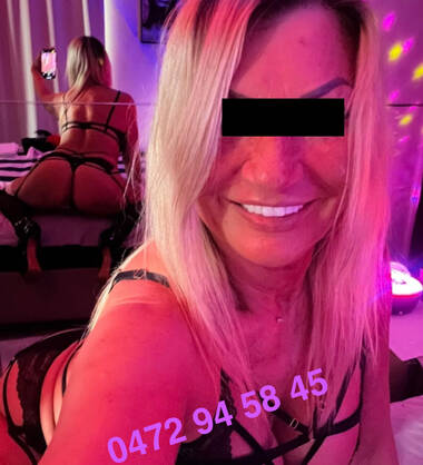 ILONA  MATURE - MILF
