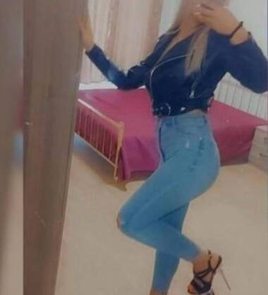 Maya Hot