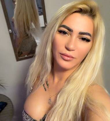 LAURA SENSUAL TREMELO