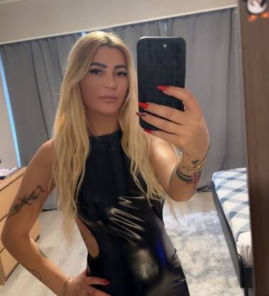 LAURA SENSUAL TREMELO