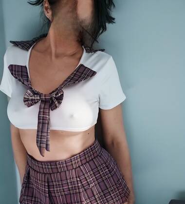 Mya: zachte, slanke schoonheid