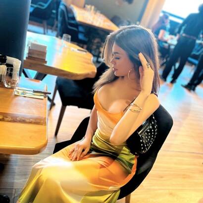 Luna transexual Party girl