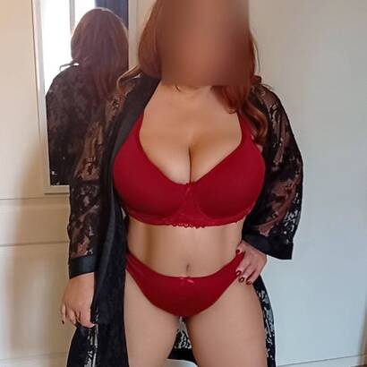 Isabela big boobs natural ,