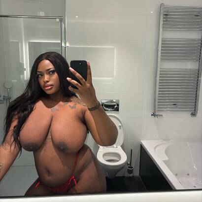 💕Geil ebony sletje met cup F!