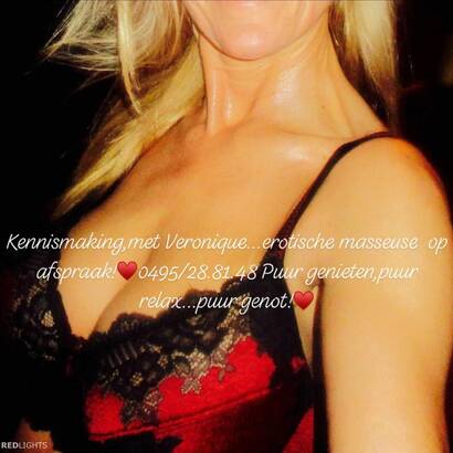 Veronique,met naturelle 90-D!