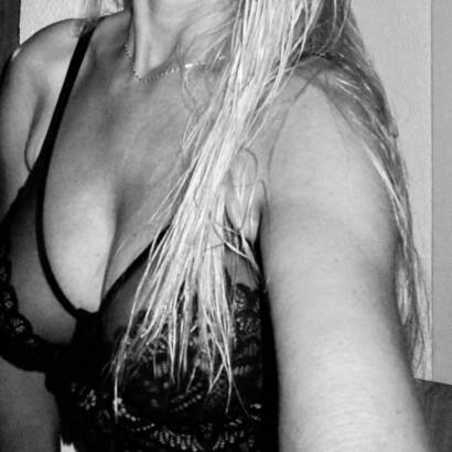 Veronique,met naturelle 90-D!