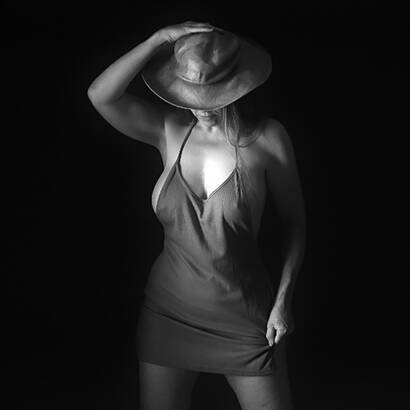 Vlaamse MILF Iris ontvangt Privé