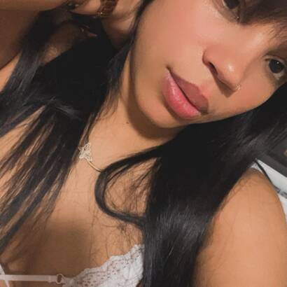 Hot latina now in LIER