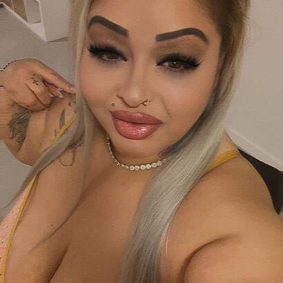 Chuby lady horny for you