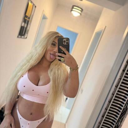 New Silicon tits Bomb Escort