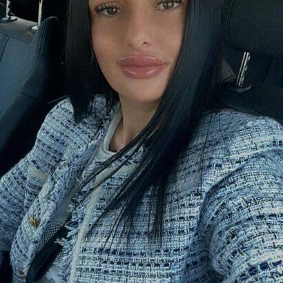 Maya new în Schoten