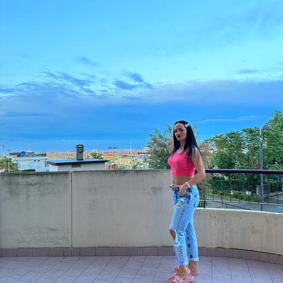 Maya new în Schoten