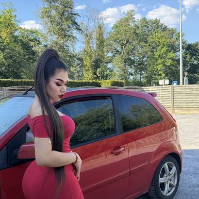 STAYSI  BEAUTIFUL QUEEN LATINA
