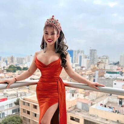 STAYSI  BEAUTIFUL QUEEN LATINA