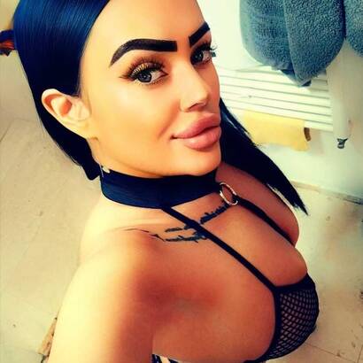 Hello! I am Caty a perfect girls