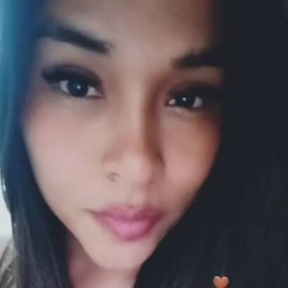 Mia New in Belgium