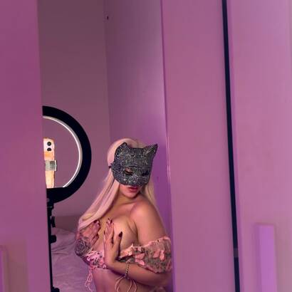 Kinky Onlyfans babe