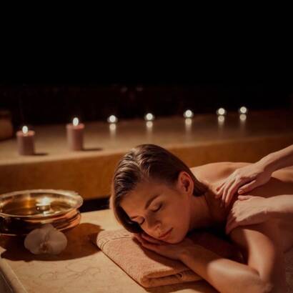 7/7 Machiavelly Salon & Lounge