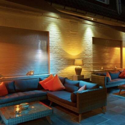 7/7 Machiavelly Salon & Lounge