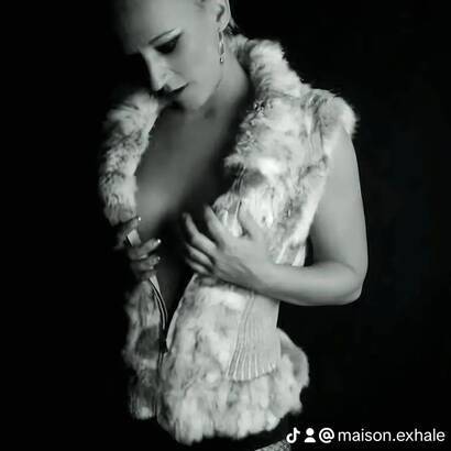 Maison Exhale.