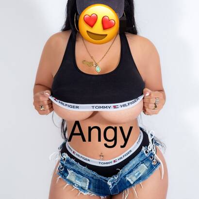 Angy beautiful latina