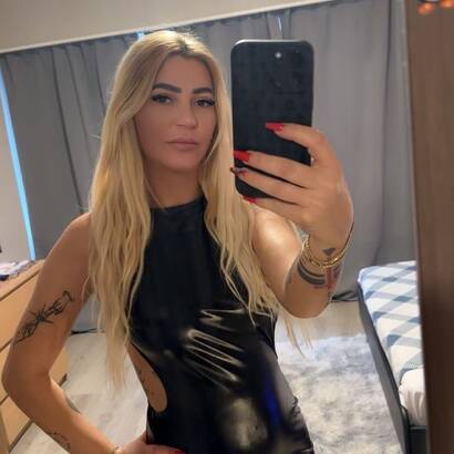 LAURA SENSUAL TREMELO