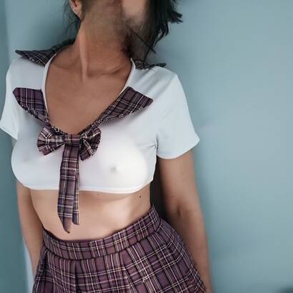 Mya: zachte, slanke schoonheid