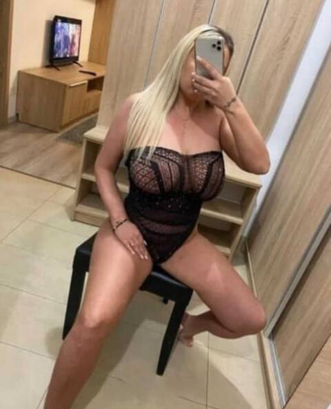 Antonia escort