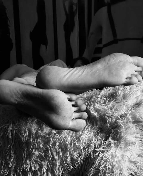 YOUR FAVOURITE CUMSLUT