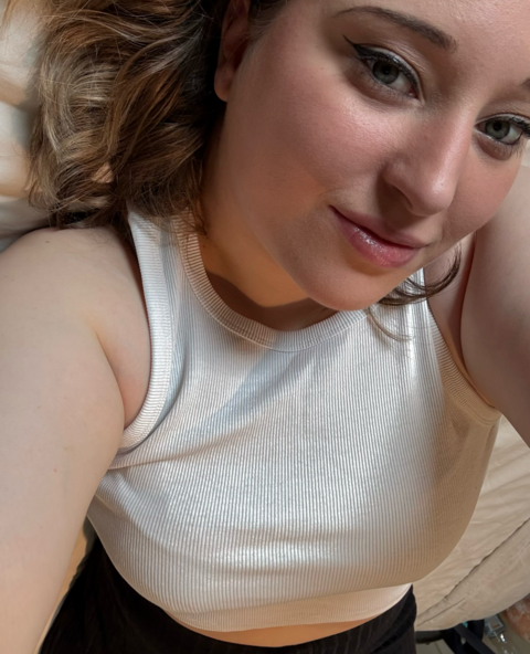 Mylah (Sexting, cam, dickrate, F2F)