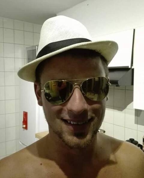 Tom