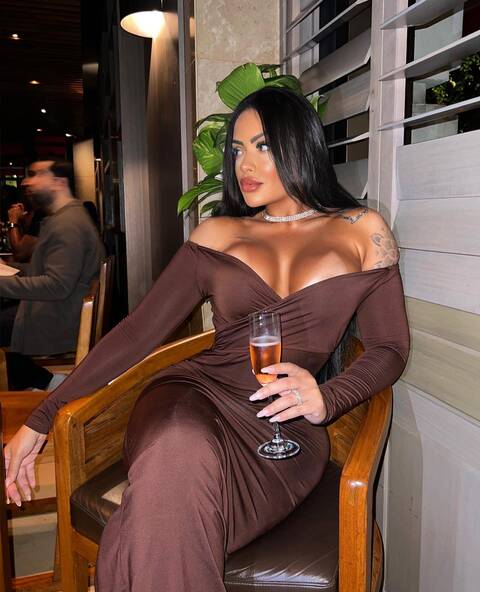 Rafaella super girlfriend