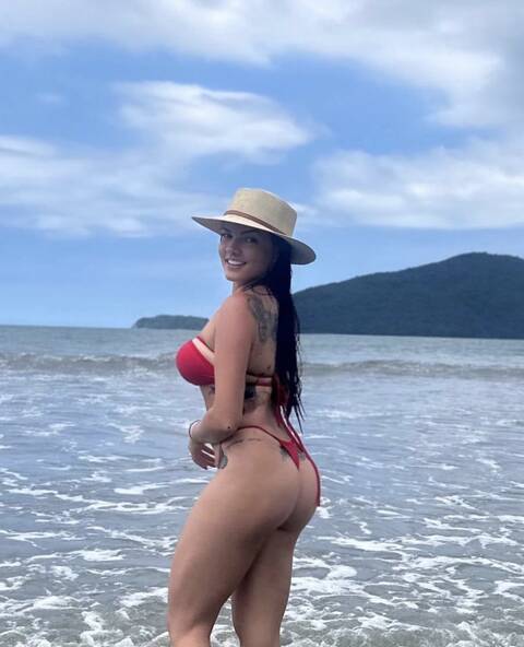 Brazilian Malu Rios